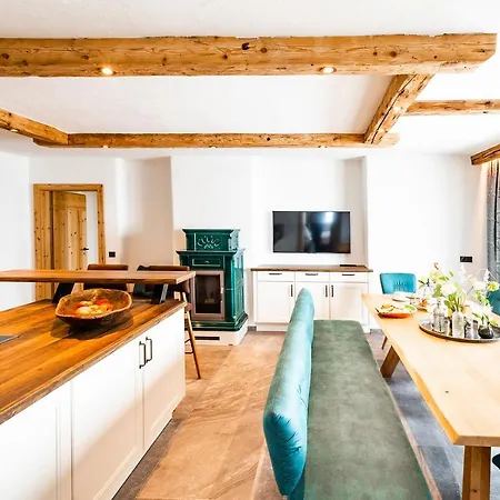 Mandlberggut By Globboard Apartment Schladming