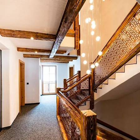 Mandlberggut By Globboard Apartment Schladming