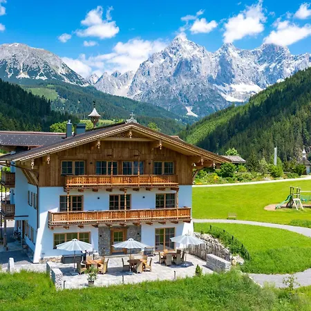 Mandlberggut By Globboard Apartment