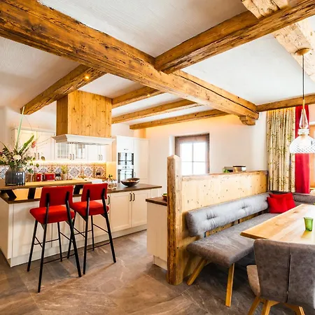 Mandlberggut By Globboard Apartment Schladming